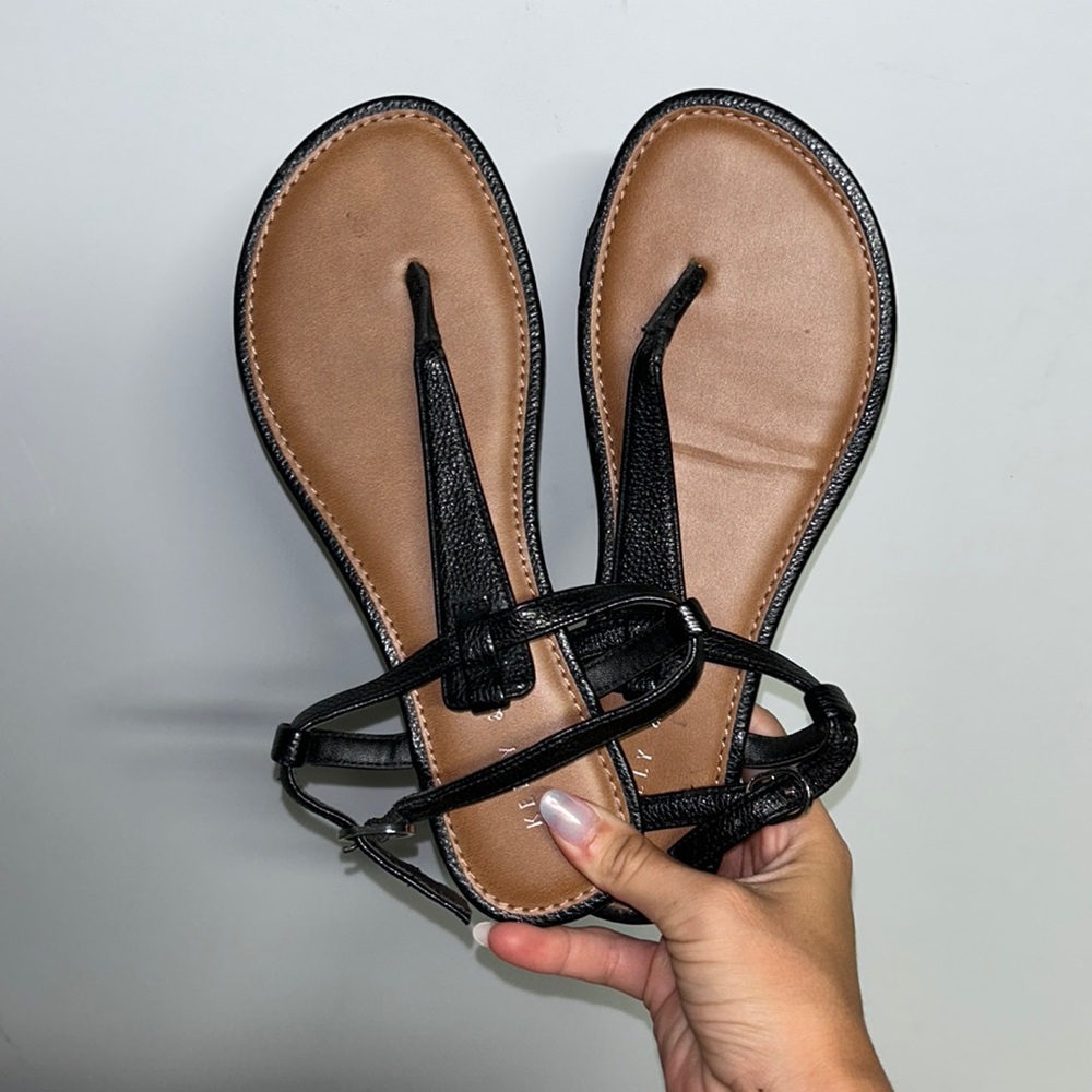 Kelly & Katie flip flops